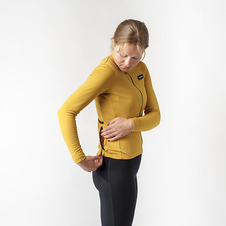 GripGrab-Womens-Gravelin-Merinotech-Thermal-Long-Sleeve-Jersey-Lookbook (4)