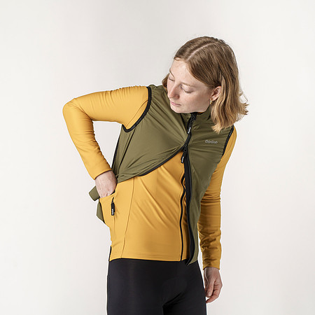 GripGrab-Womens-Windbuster-Windproof-Lightweight-Vest-Lookbook (4)