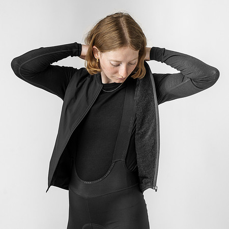 GripGrab-Womens-Thermacore-Bodywarmer-Mid-Layer-Vest-Lookbook (1)
