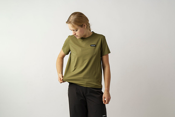 Womens Flow Technical T-shirt (5)