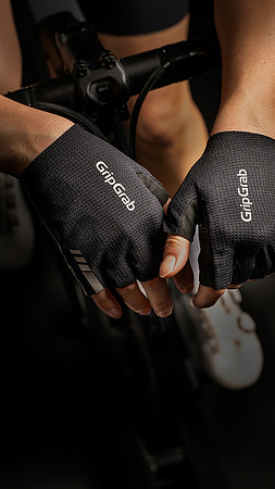 GripGrab-SS25-PACR-Product-02-V2-clean-1080x1920px