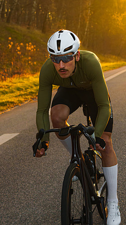 GripGrab-SS25-PACR-Long-Sleeve-1080x1920px-V03-wotxt