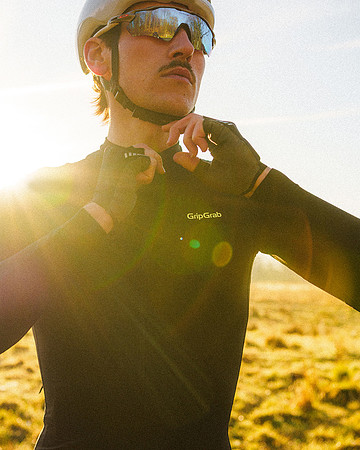 GripGrab-SS25-PACR-Long-Sleeve-1080x1350px-V04-wotxt